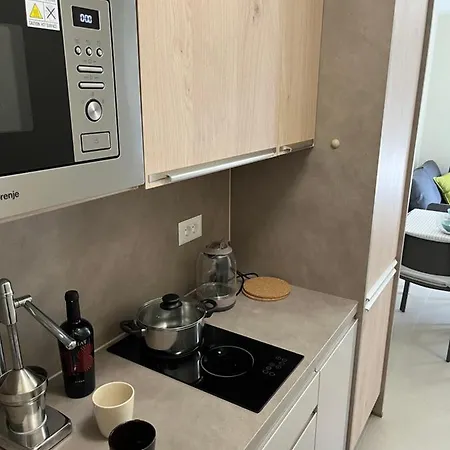 Style 1brd*** * Split